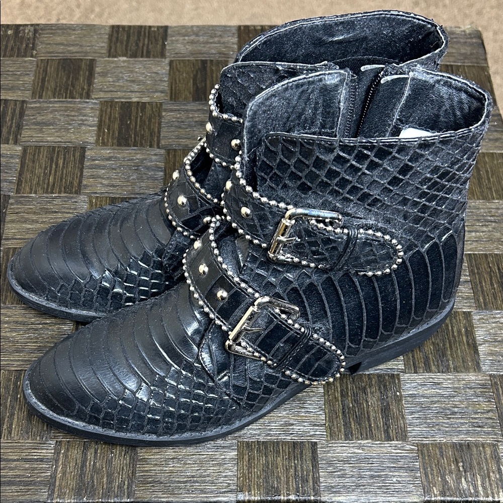 Women’s Black Crocodile-Embossed Ankle Boots